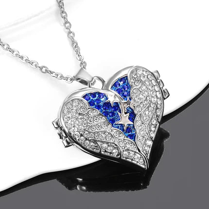 Heartfelt Memories Locket